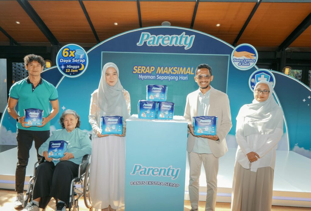 Parenty Pants Ekstra Serap Hadir Mendukung Senior Tetap Aktif dalam Keseharian
