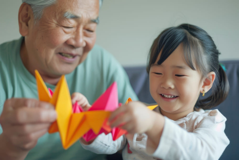 9 Manfaat Bermain Bersama Cucu untuk Kebahagiaan Lansia