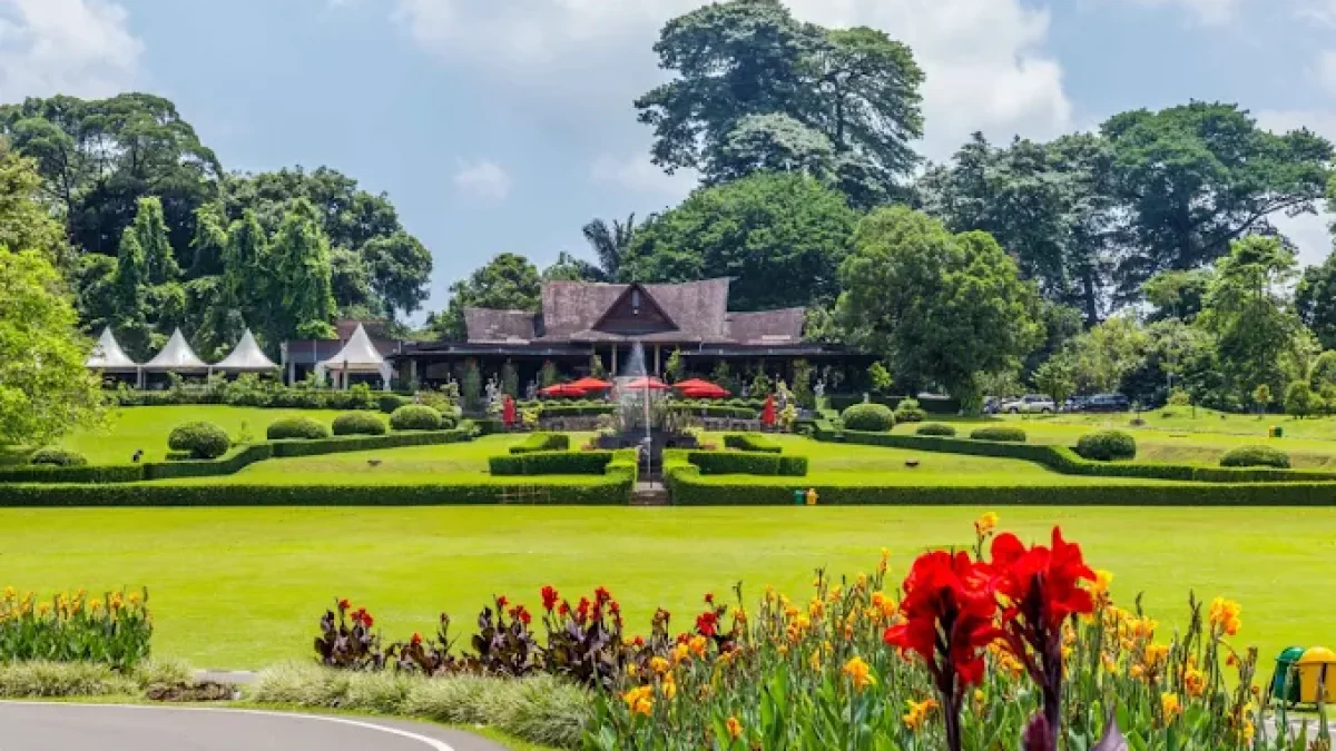 7 Tempat Wisata Bogor Terbaik untuk Lansia