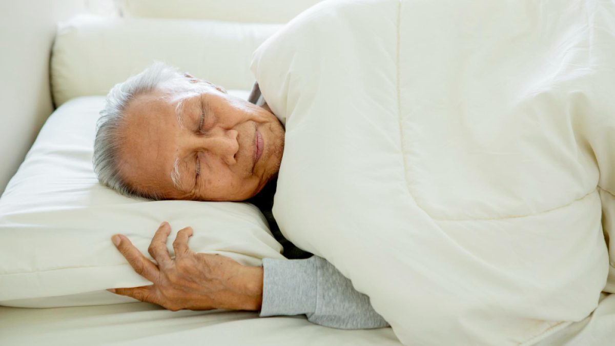 Lansia Sering Tidur Jangan Panik, Ini Penjelasan!