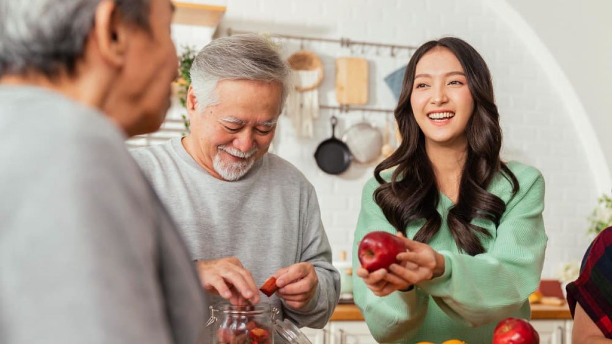 Pola Makan Sehat Untuk Lansia Di Bulan Ramadhan